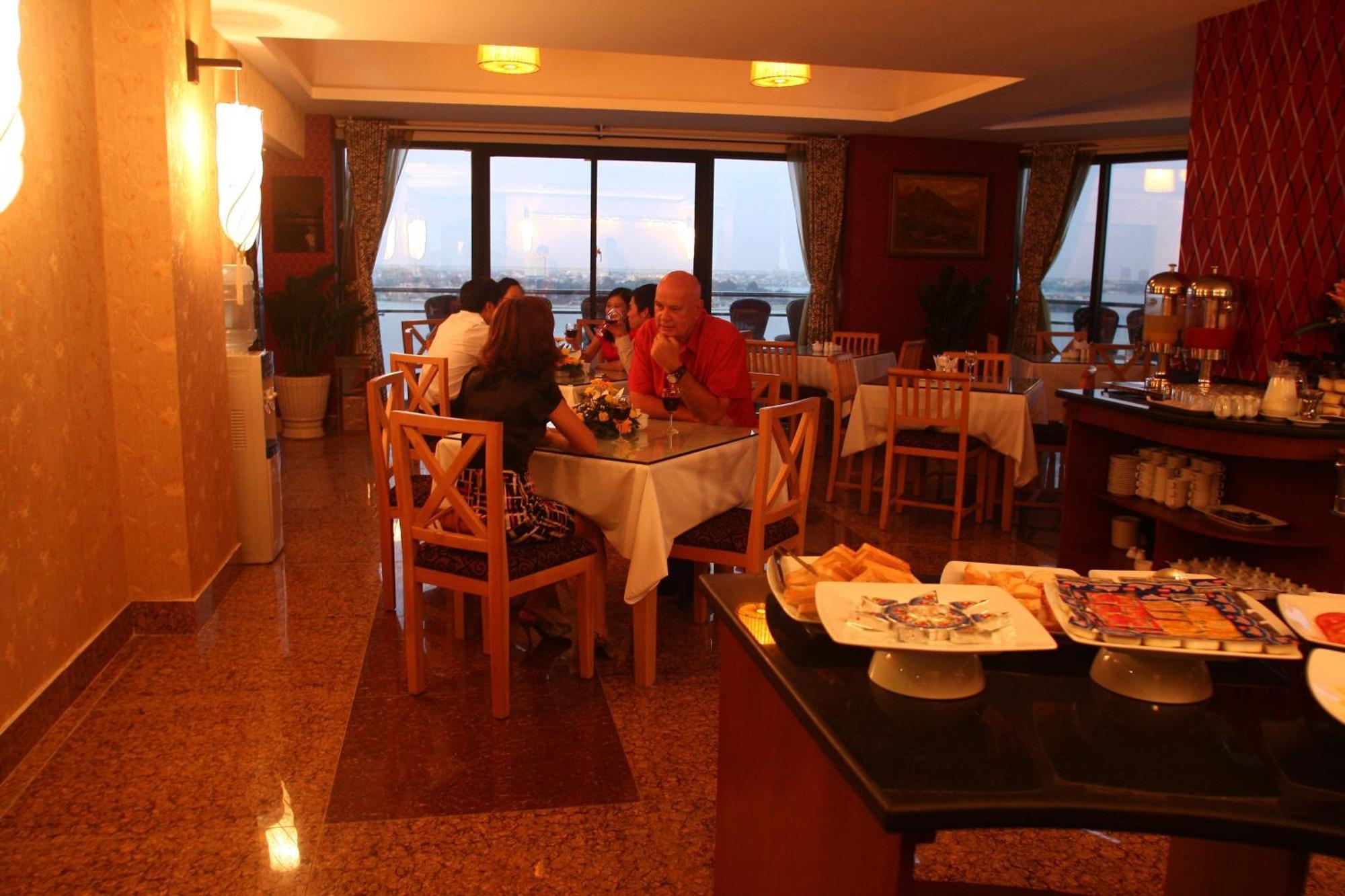 Sunset Westlake Hanoi Hotel Екстериор снимка