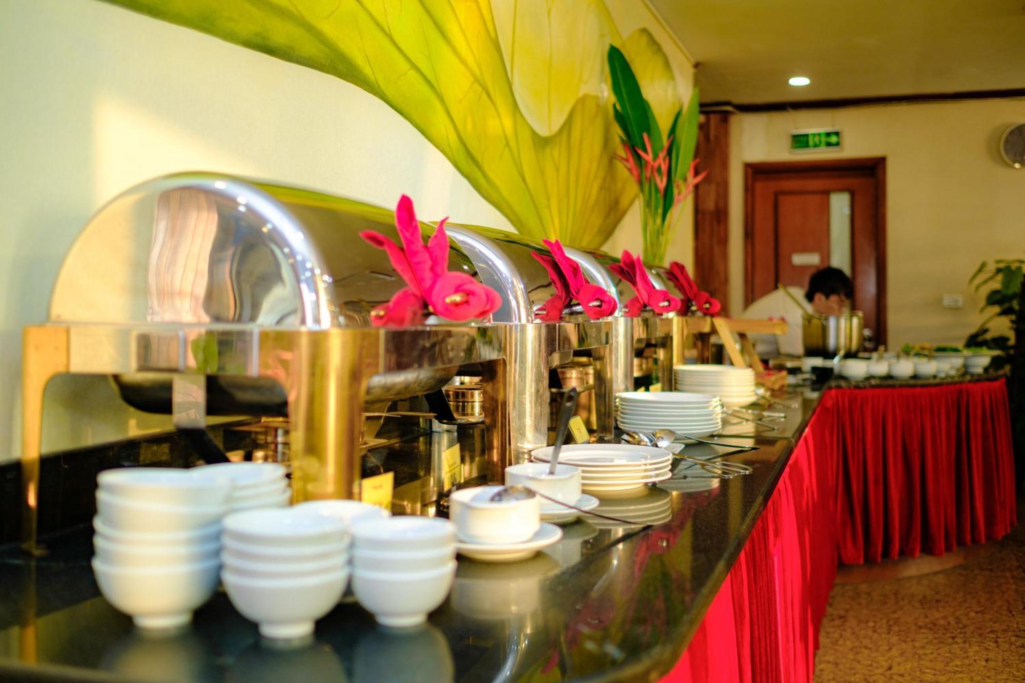 Sunset Westlake Hanoi Hotel Екстериор снимка