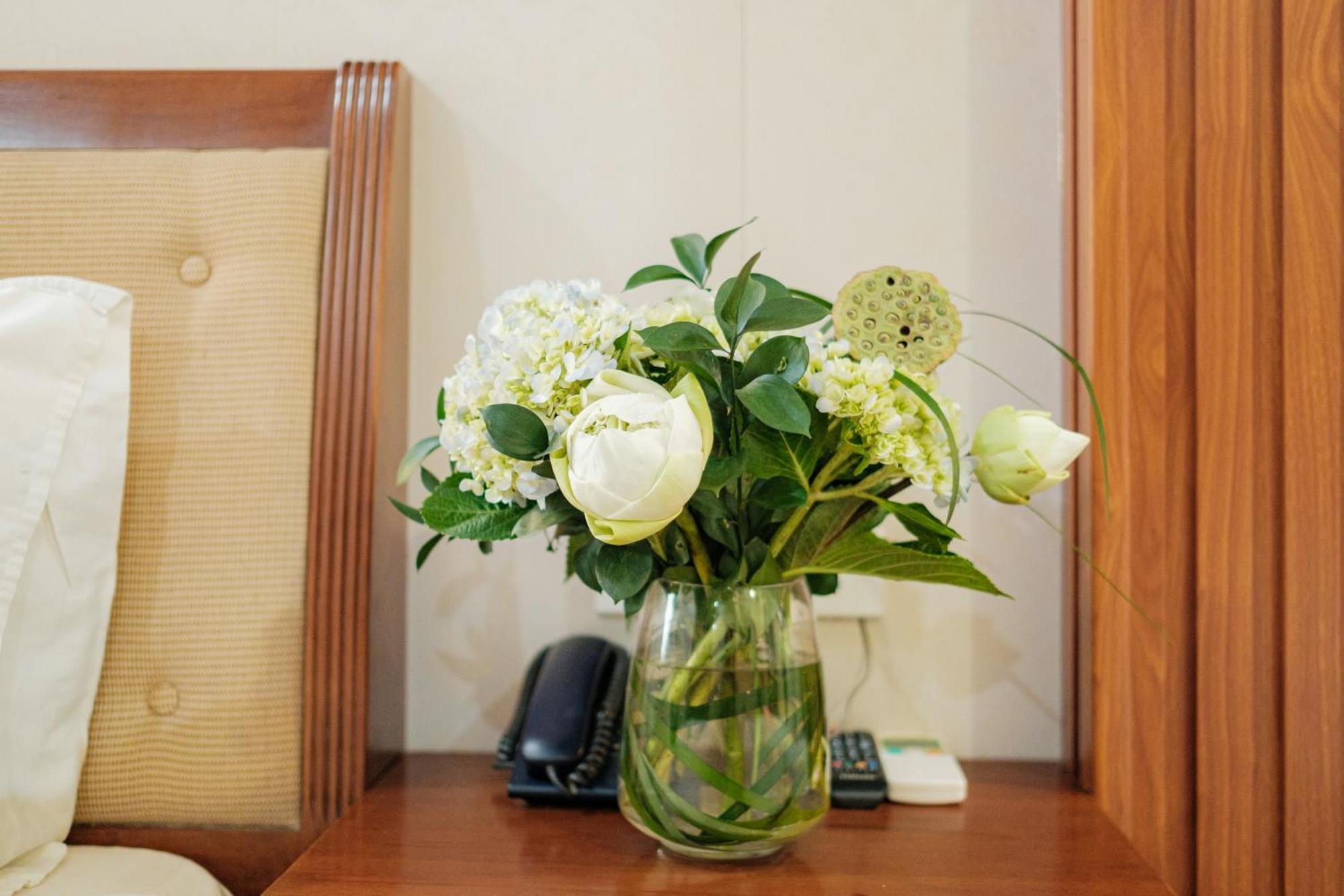 Sunset Westlake Hanoi Hotel Екстериор снимка