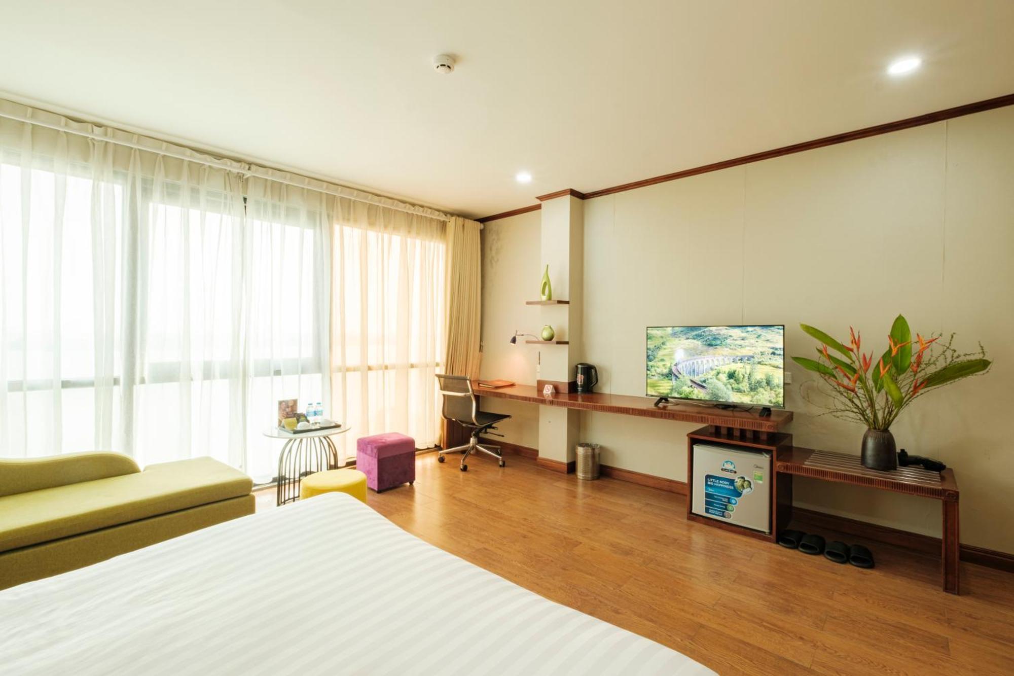 Sunset Westlake Hanoi Hotel Екстериор снимка