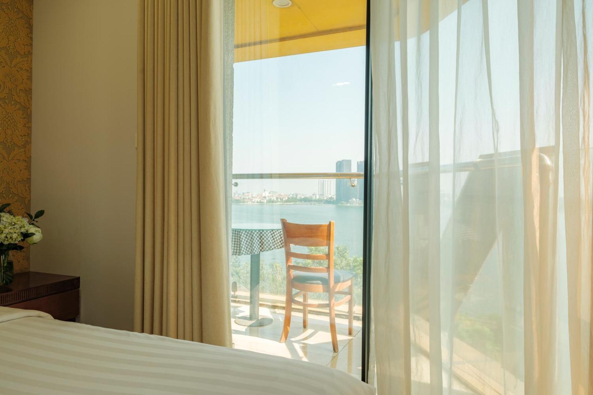 Sunset Westlake Hanoi Hotel Екстериор снимка