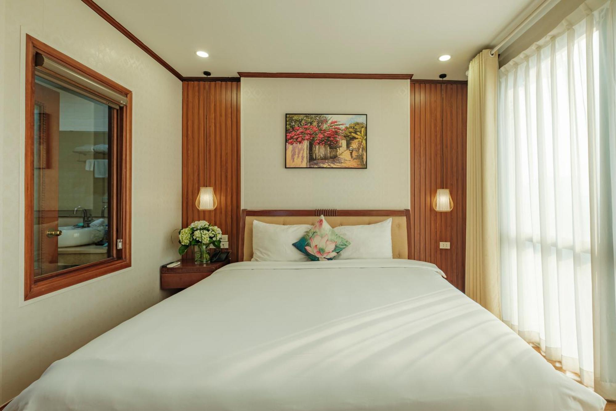Sunset Westlake Hanoi Hotel Екстериор снимка