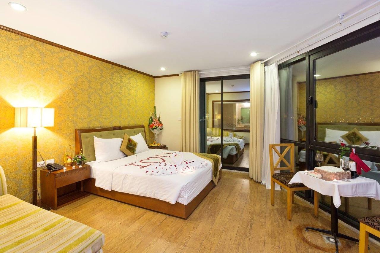 Sunset Westlake Hanoi Hotel Екстериор снимка